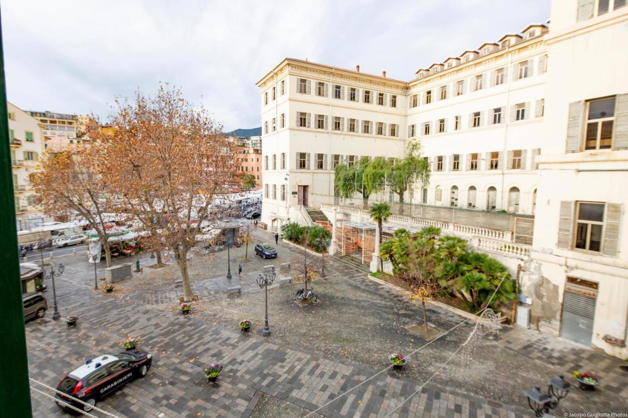 Homeholidaysanremo - Palace Exterior photo